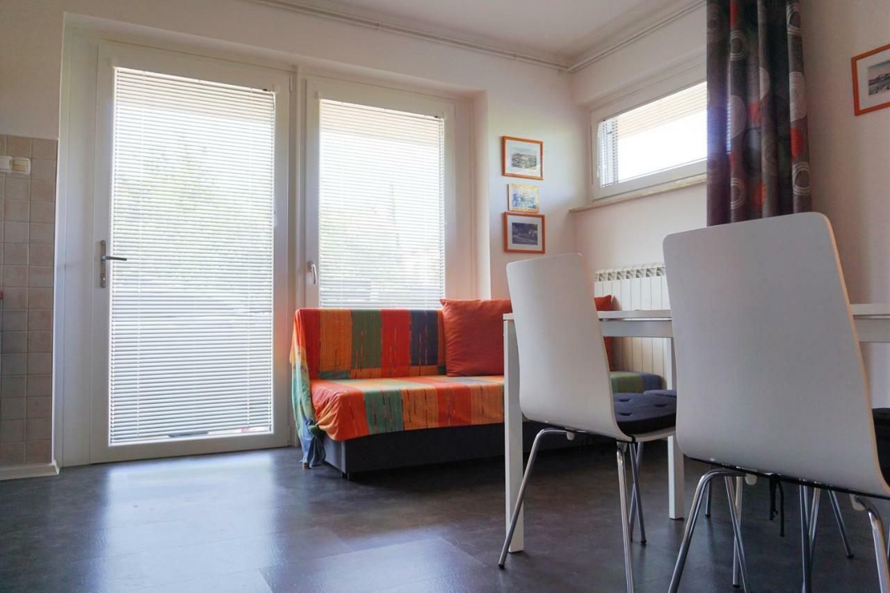 דירות איזולה Apartmaji Ela 1 מראה חיצוני תמונה